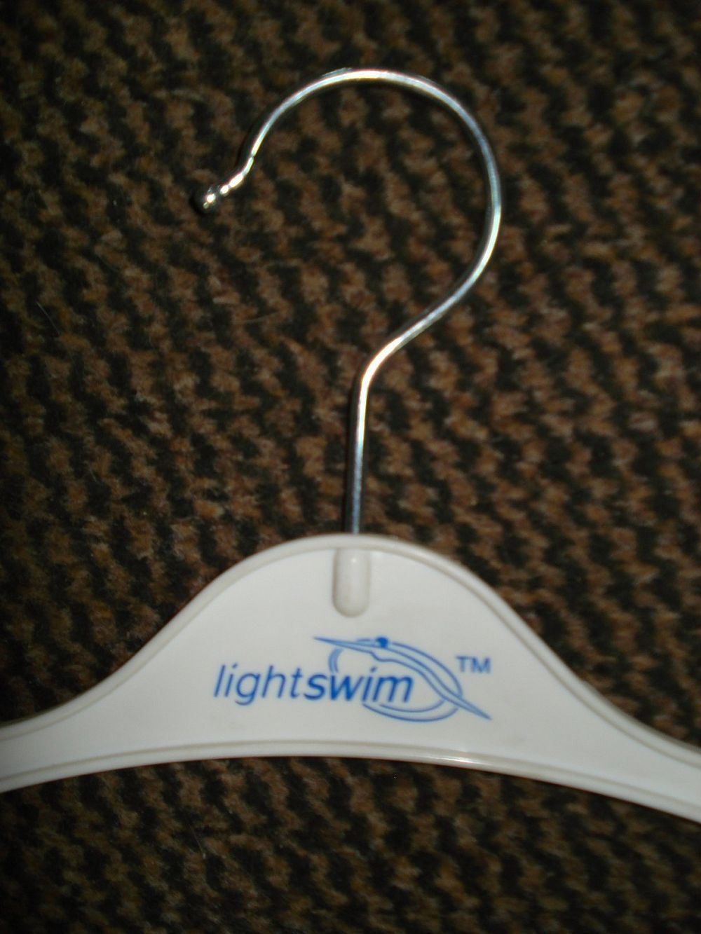 Манекен с логотипом "Lightswim"